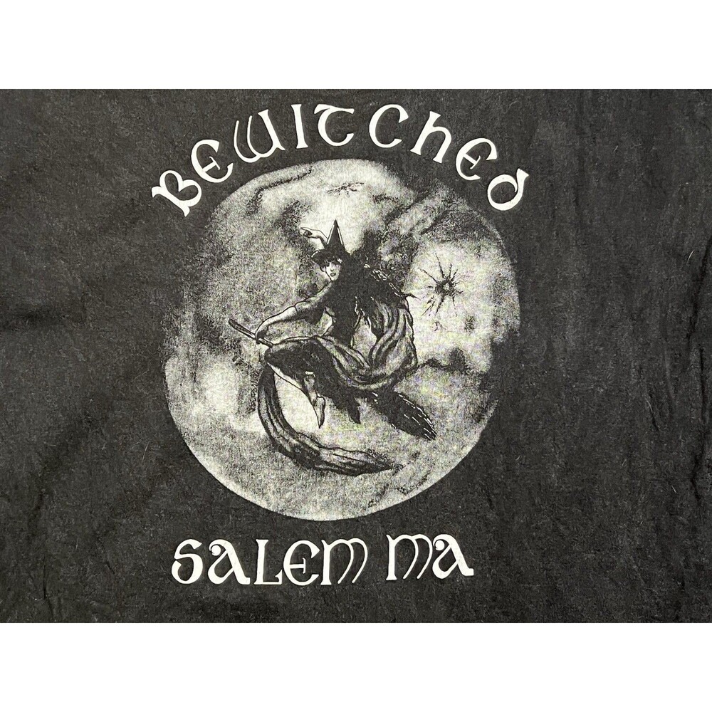 Vintage Bewitched Salem Massachusetts Single Stitch Witch T-Shirt Size XL